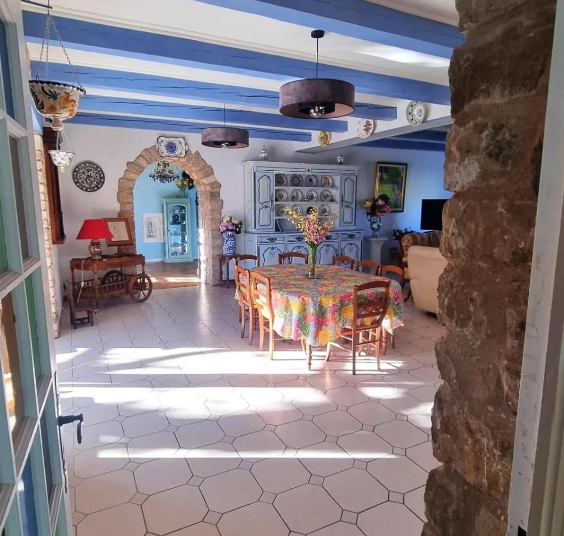 Mas Provencal With Swimming Pool & Air Conditioning Rustrel France