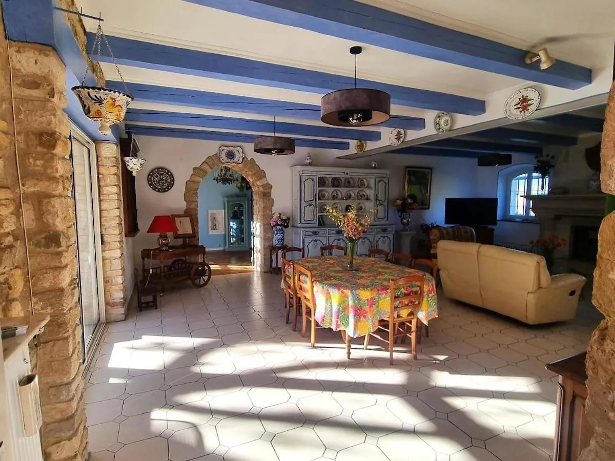 Holiday home Mas Provencal With Swimming Pool & Air Conditioning Rustrel